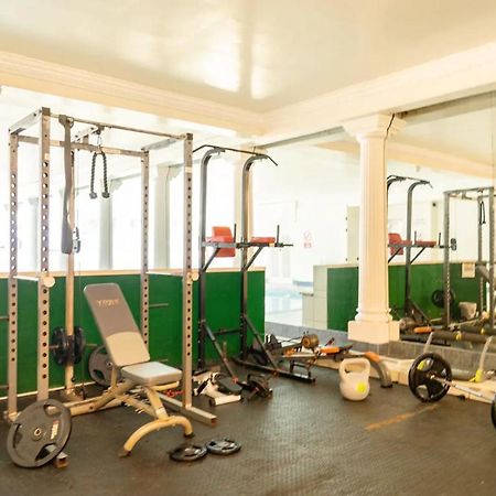 Central Bright 3 Bed Flat With Pool & Parking Edinburgh Dış mekan fotoğraf