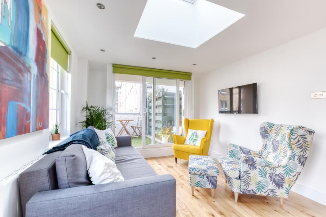 Central Bright 3 Bed Flat With Pool & Parking Edinburgh Dış mekan fotoğraf