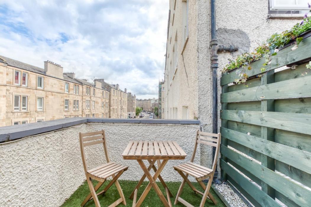 Central Bright 3 Bed Flat With Pool & Parking Edinburgh Dış mekan fotoğraf