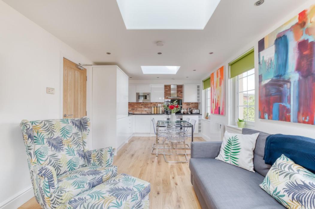 Central Bright 3 Bed Flat With Pool & Parking Edinburgh Dış mekan fotoğraf