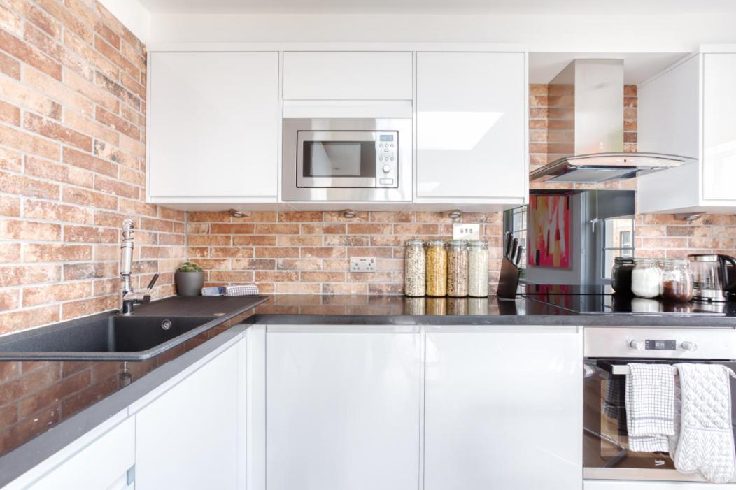 Central Bright 3 Bed Flat With Pool & Parking Edinburgh Dış mekan fotoğraf