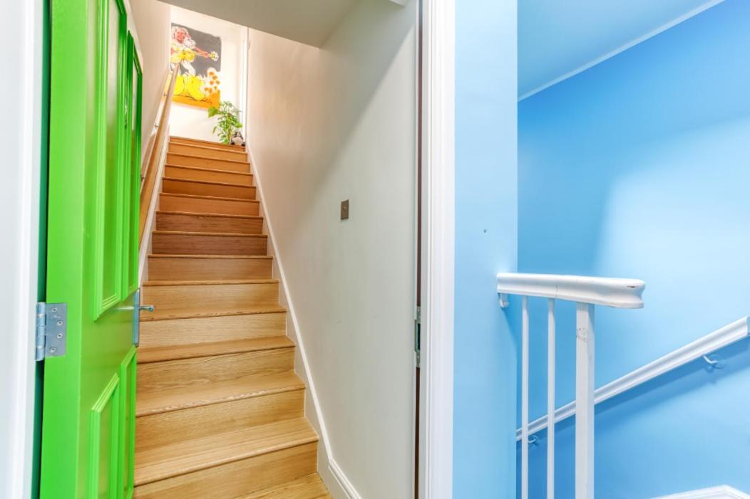Central Bright 3 Bed Flat With Pool & Parking Edinburgh Dış mekan fotoğraf