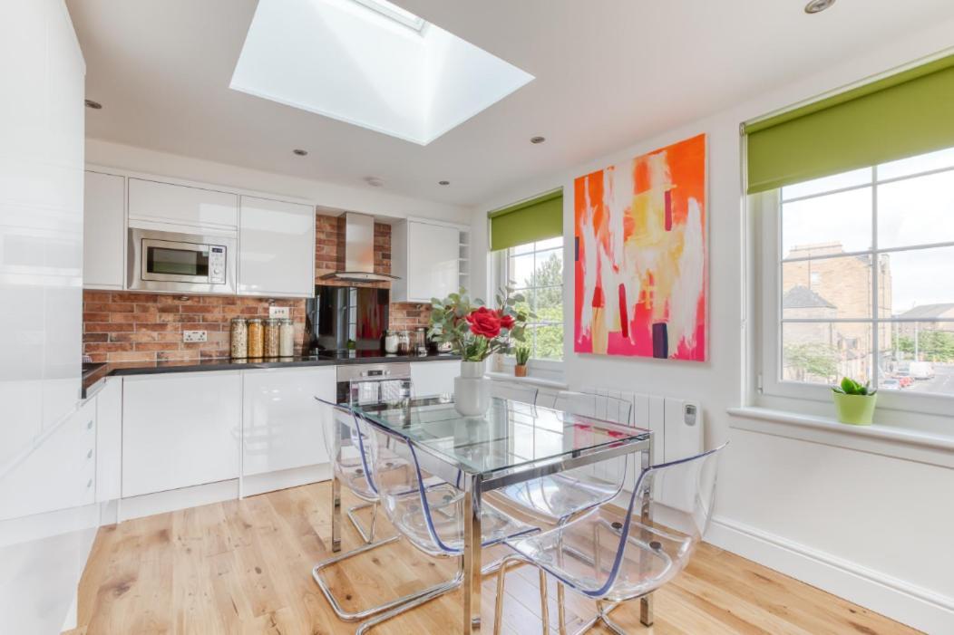 Central Bright 3 Bed Flat With Pool & Parking Edinburgh Dış mekan fotoğraf