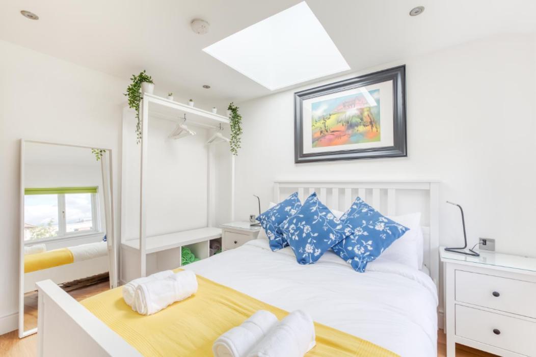 Central Bright 3 Bed Flat With Pool & Parking Edinburgh Dış mekan fotoğraf