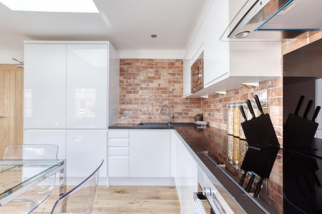 Central Bright 3 Bed Flat With Pool & Parking Edinburgh Dış mekan fotoğraf